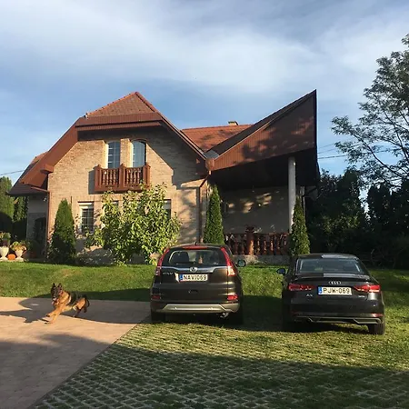 Gabi Maganszallashely 3*